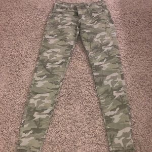 Camouflage Jeans